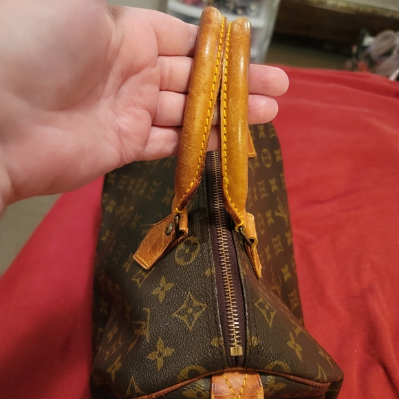 Authentic LOUIS VUITTON (Vintage) Speedy 30 - Picture 5 of 13